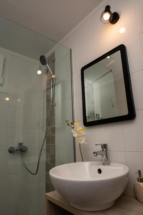 Casa Di Terra Guest House Pigadhákia Eksteriør bilde